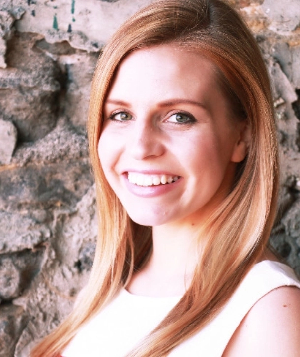 Amanda Adams headshot